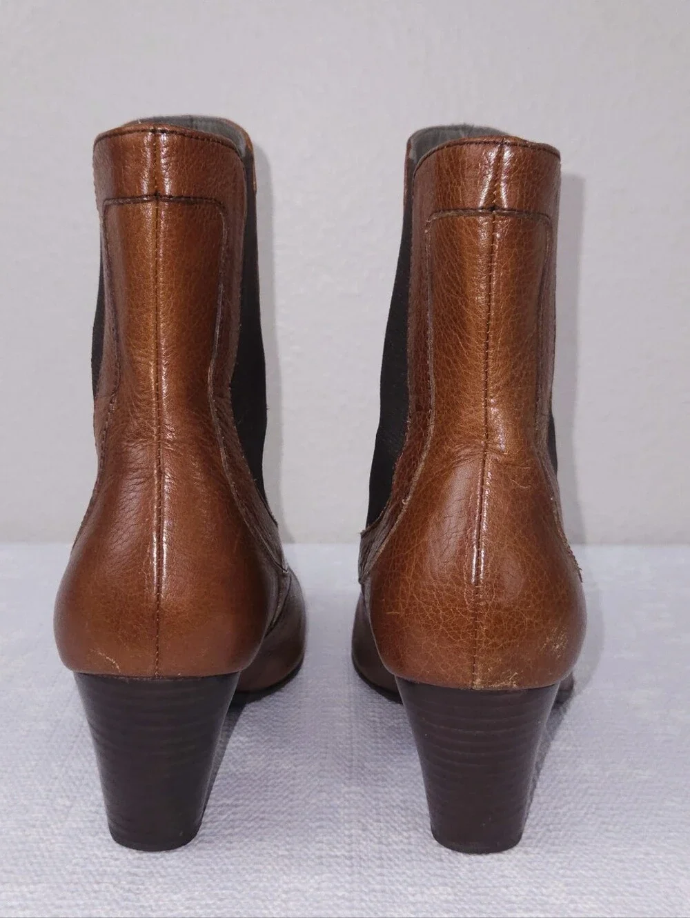 BORN Chelsea Booties Kola Brown Leather Heeled Ankle Boots US 7